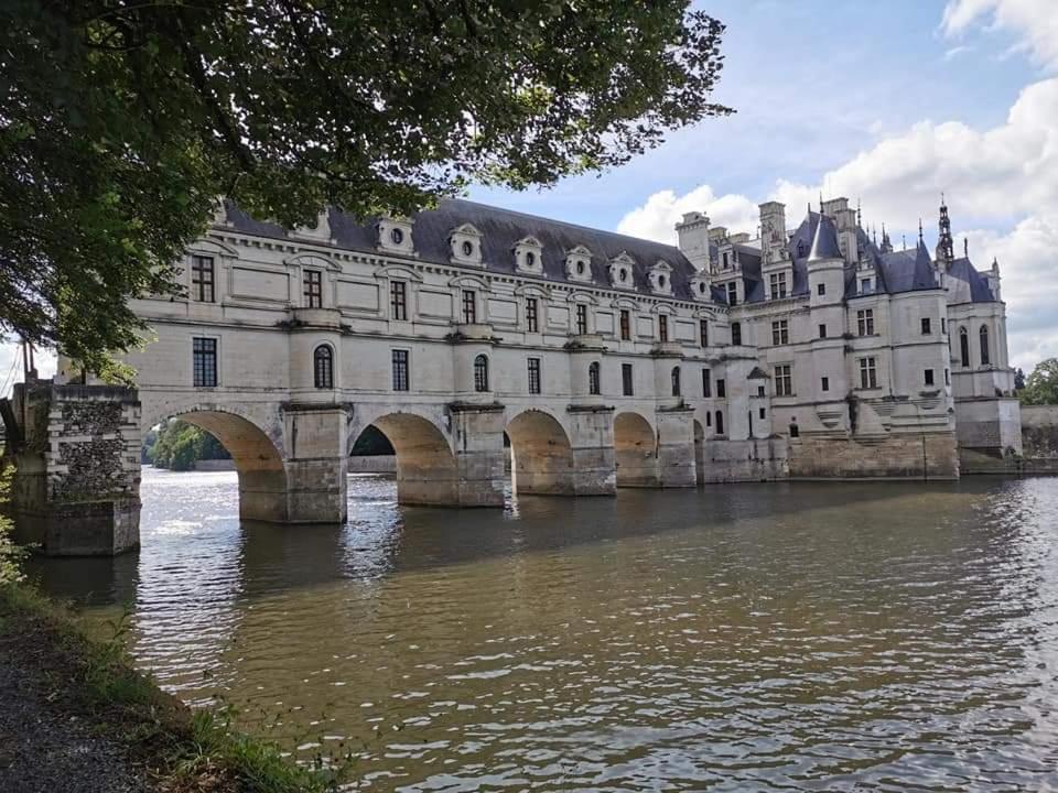 Gite Pause Au Jardin Saint-Branchs Exterior foto